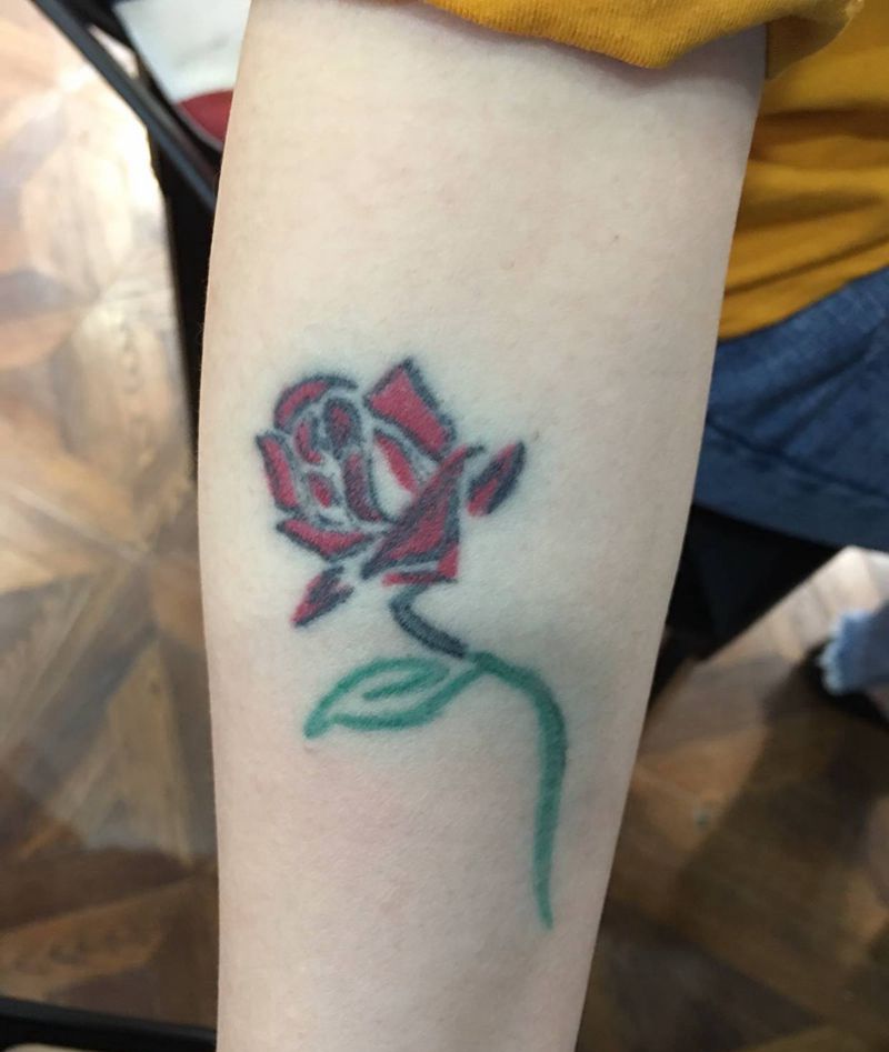 旧图遮盖纹身图片_手部欧美写实花纹身图案