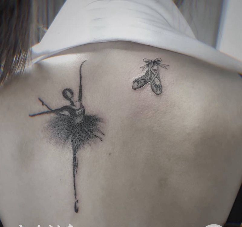 芭蕾舞者（遮盖）纹身图片_点刺纹身图案