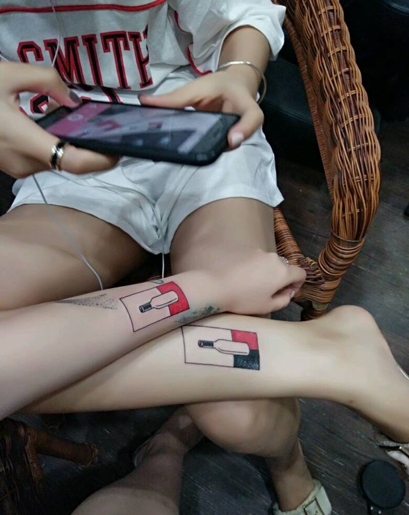 黑啤加红酒纹身图片