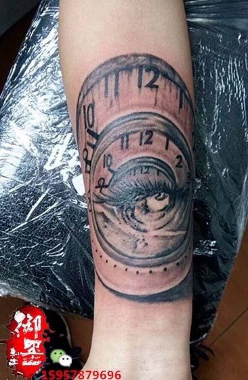 钟表纹身纹身图片_成品静物欧美传统手臂纹身图案