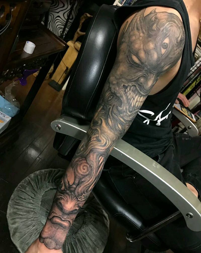 惊骇纹身图片_手臂纹身图案