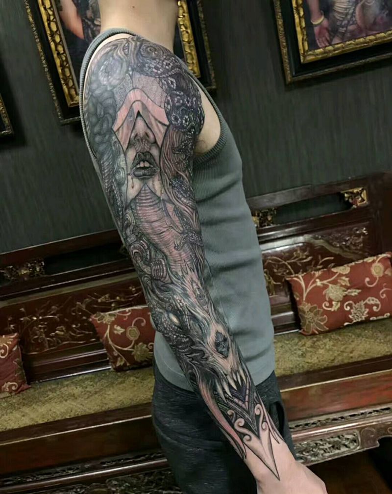 欢愉与邪恶纹身图片