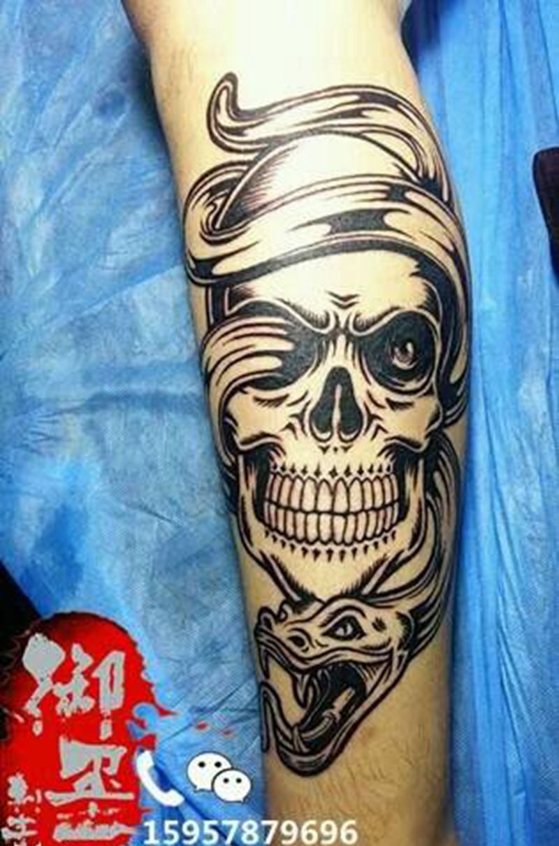 图腾纹身图片_腿部写实动物图腾成品纹身图案