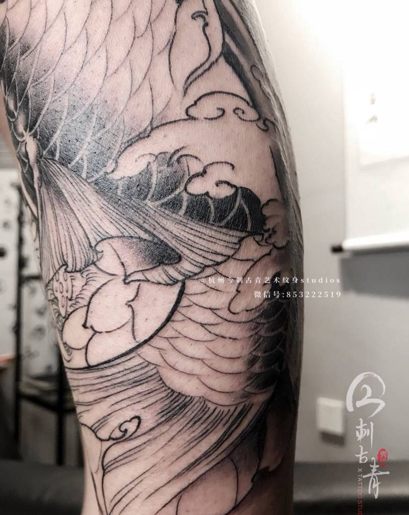 两条鱼纹身图片_传统动物腿部纹身图案