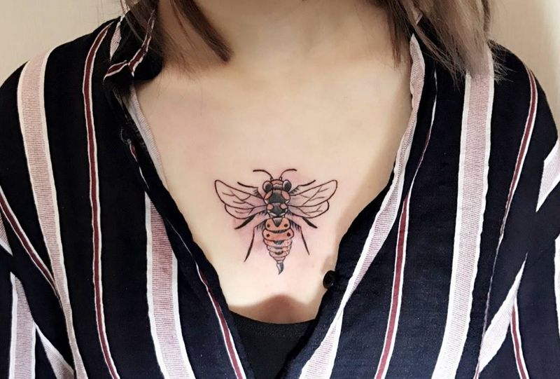 小蜜蜂纹身图片
