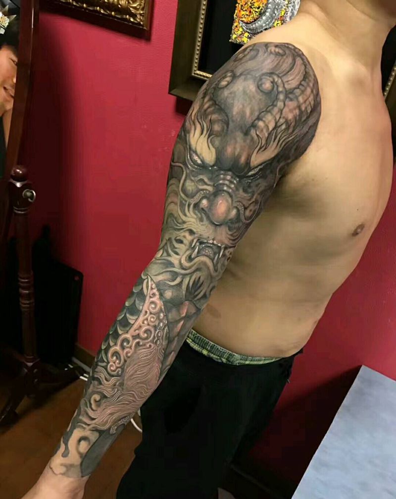 麒麟臂纹身图片