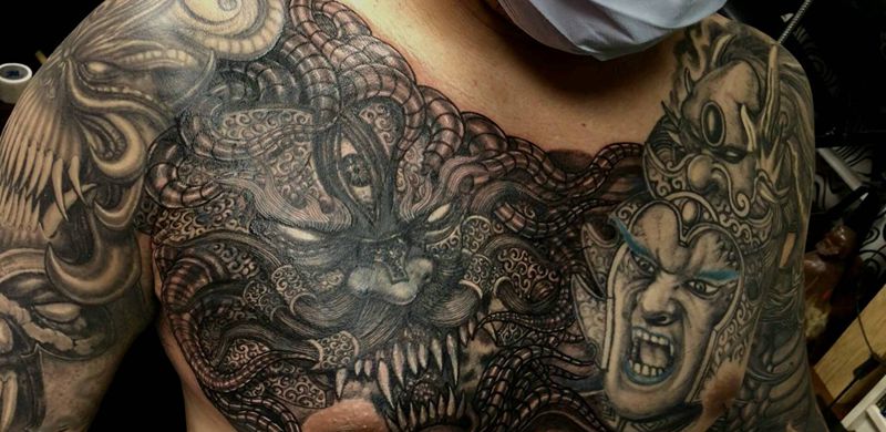 修改纹身图片_胸部手臂纹身图案