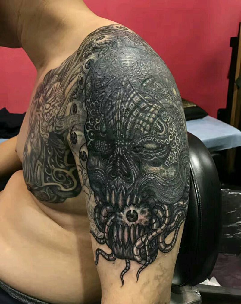 遮盖纹身图片_肩部手臂原创纹身图案