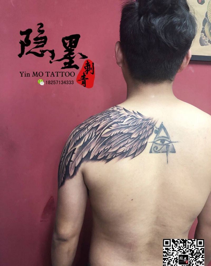 翅膀纹身图片
