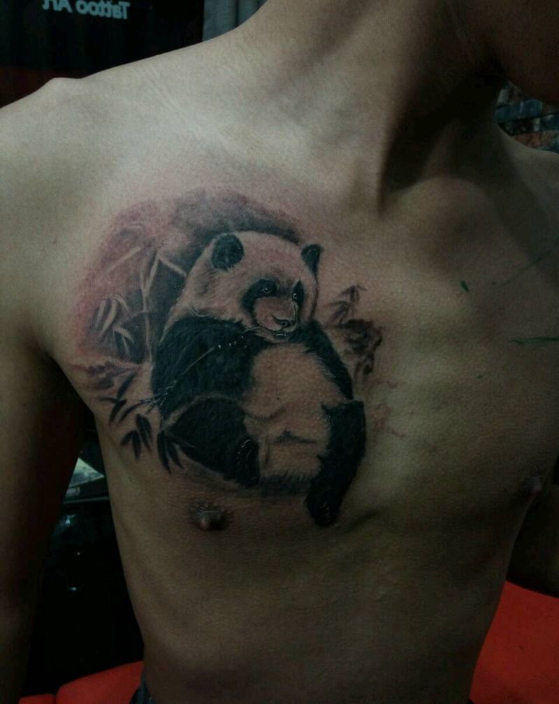 可爱的熊猫BB纹身图片_胸部写实动物原创成品纹身图案