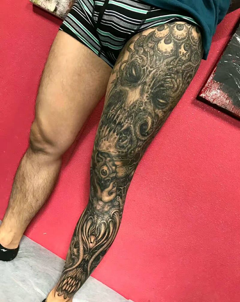 暗黑纹身图片_腿部纹身图案