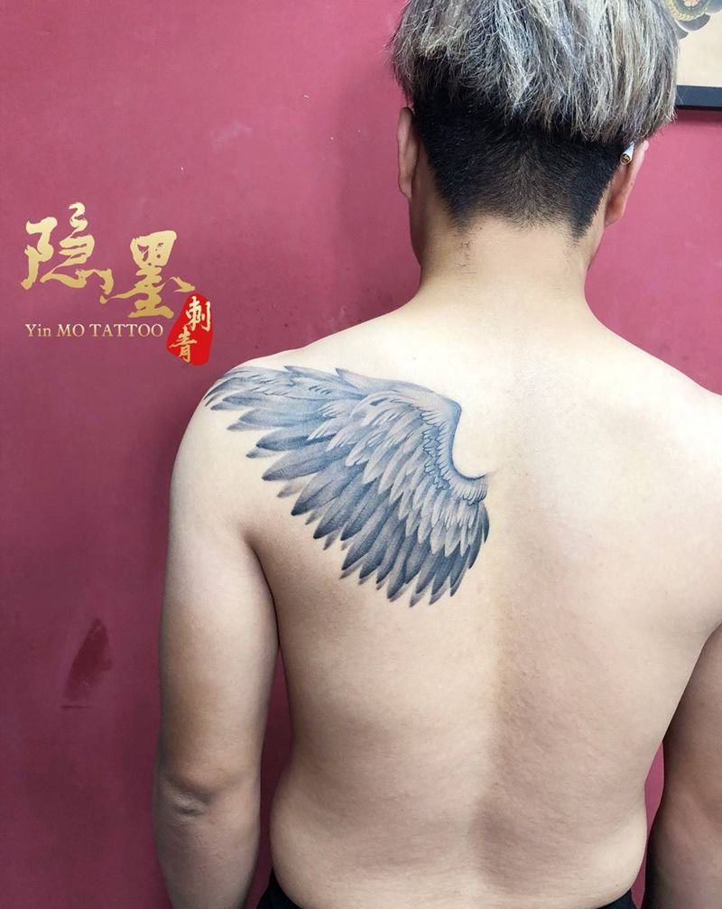 翅膀纹身图片