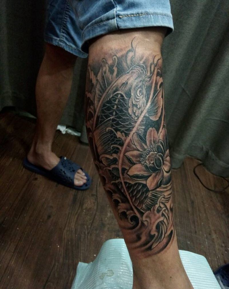 小腿鲤鱼纹身图片_腿部传统动物成品纹身图案