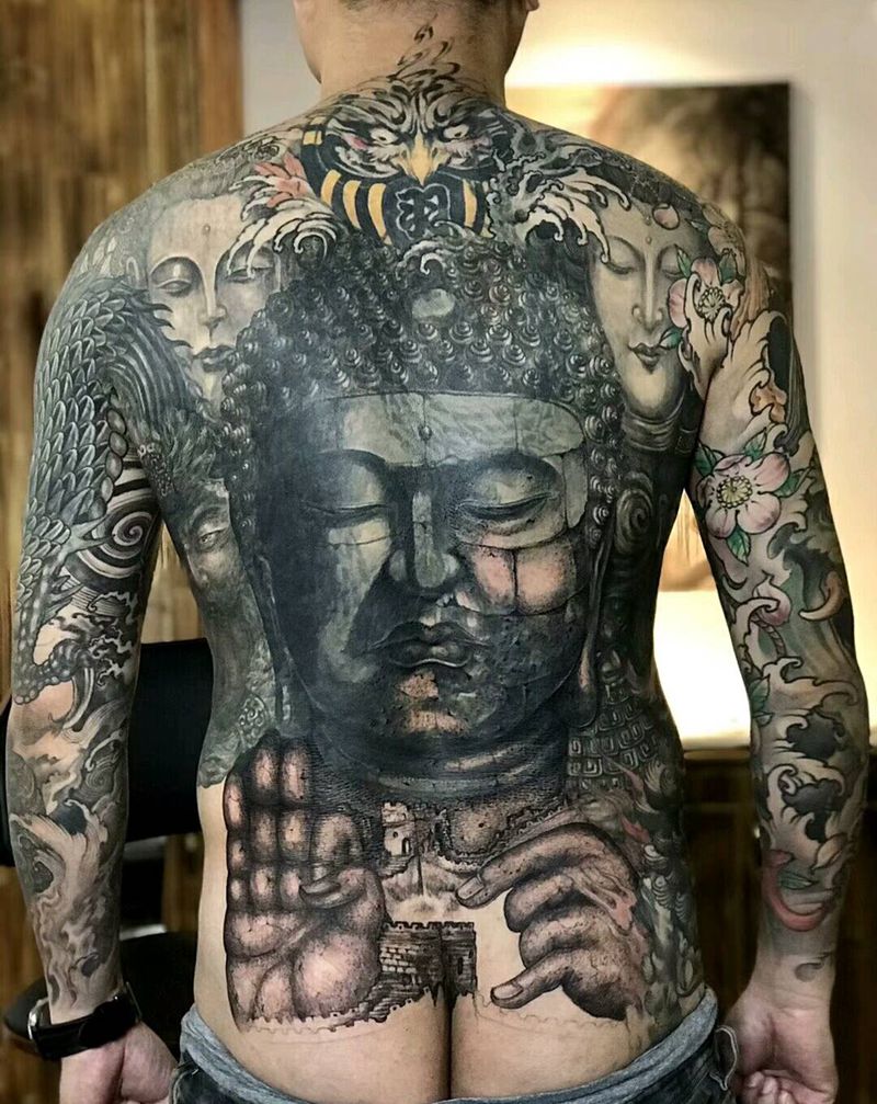 通体之路纹身图片_背部臀部纹身图案