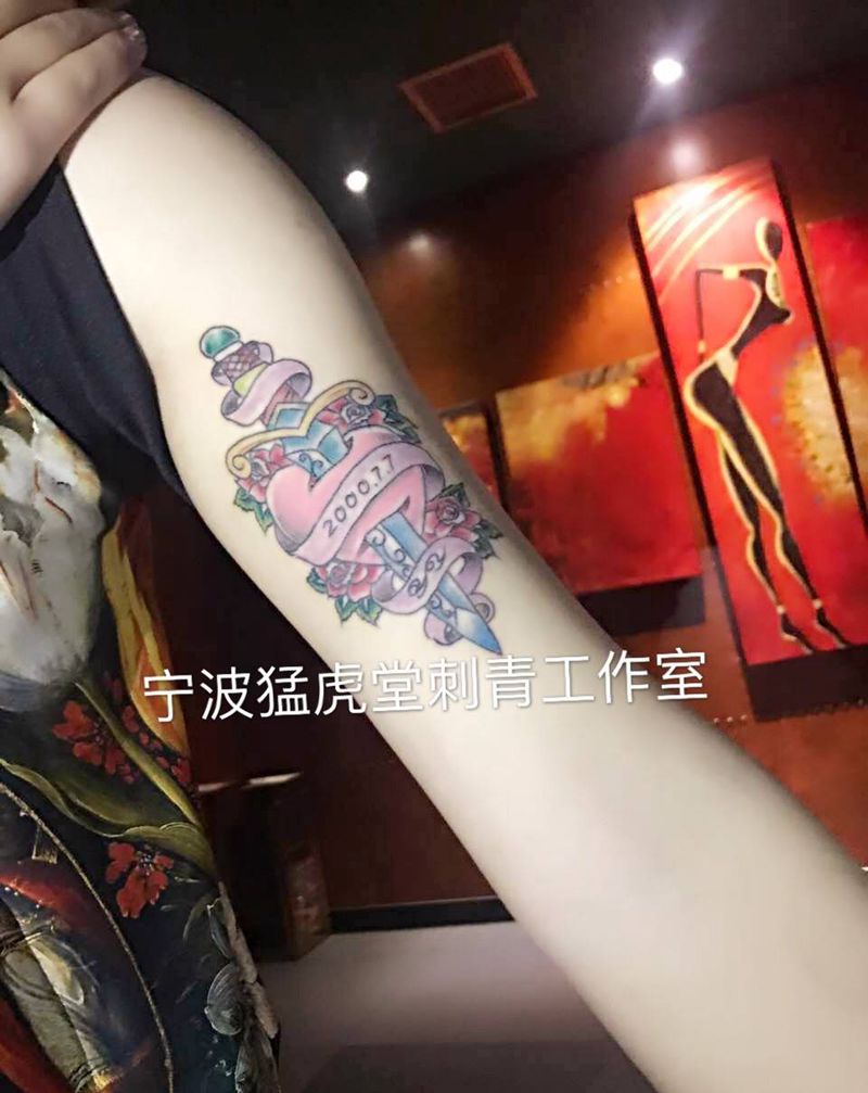 欧美小图纹身图片_清新欧美手臂肩部胸部背部成品纹身图案