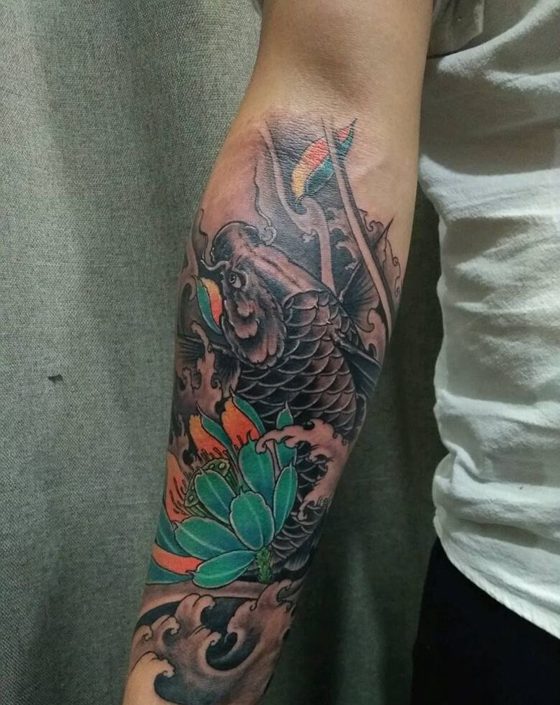 小臂鲤鱼纹身图片