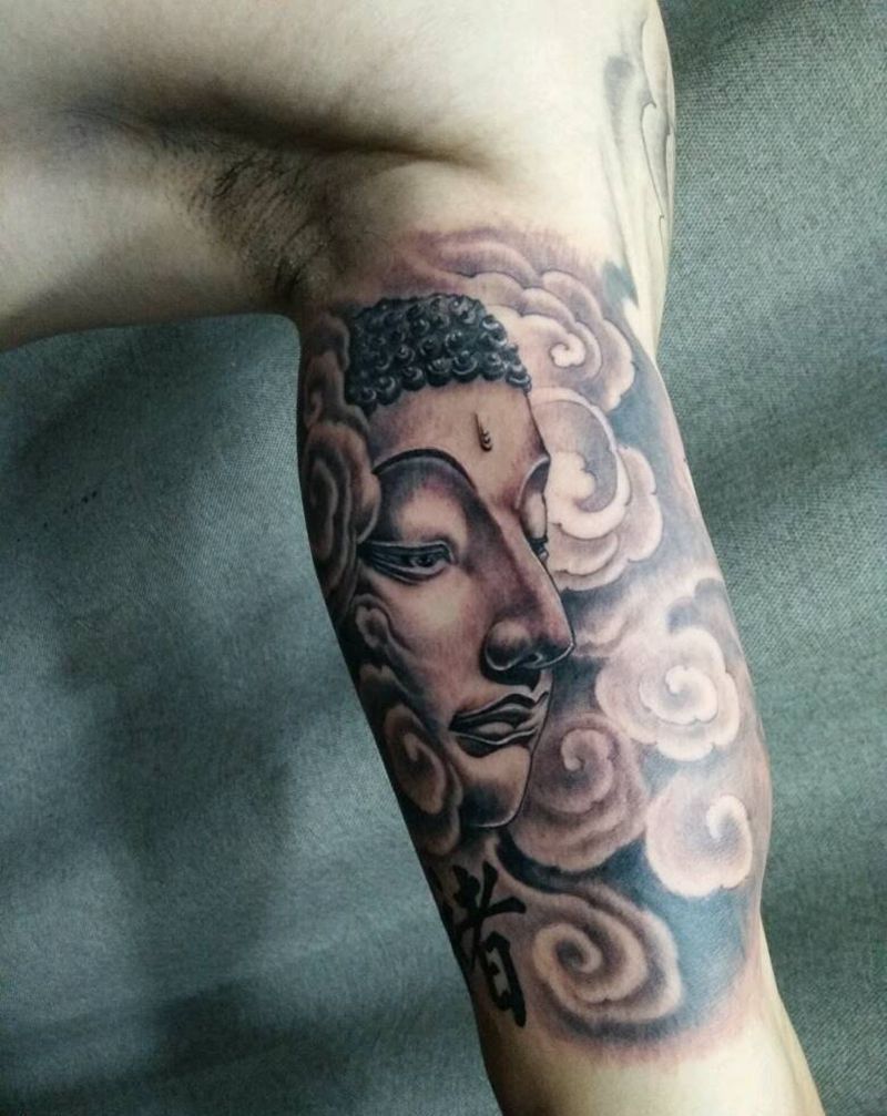 大臂内侧纹身图片