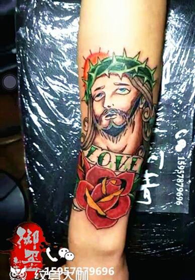 上帝耶稣纹身图片