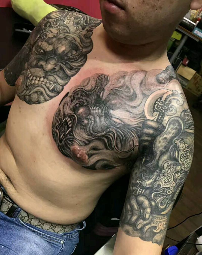 半胛纹身图片_惊骇原创设计纹身图案