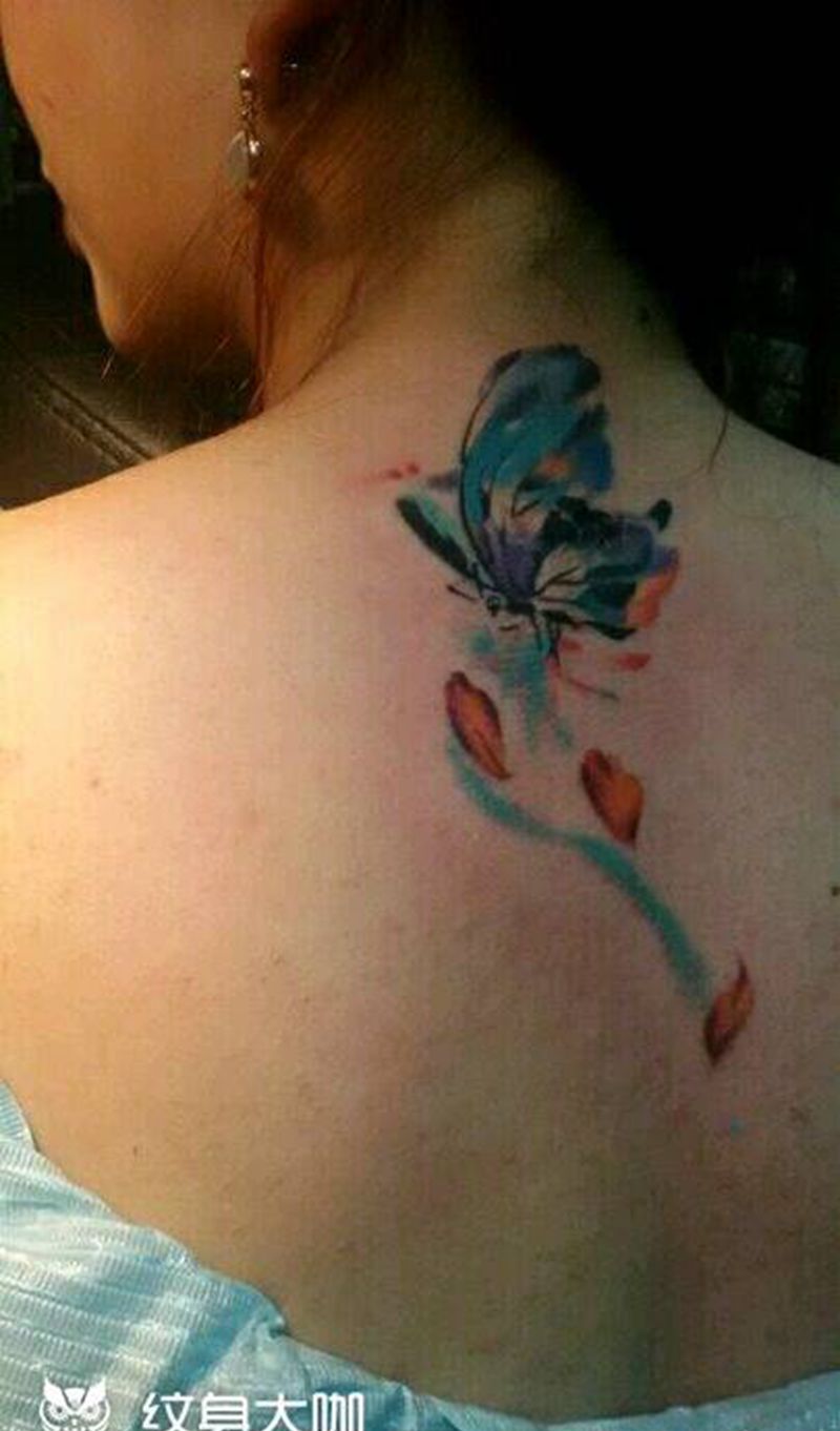 遮盖疤痕，恢复后的效果纹身图片_肩部清新动物成品纹身图案