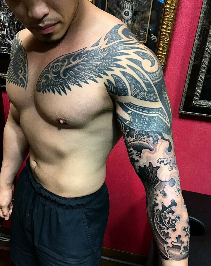 冲突纹身图片_手臂图腾老传统纹身图案