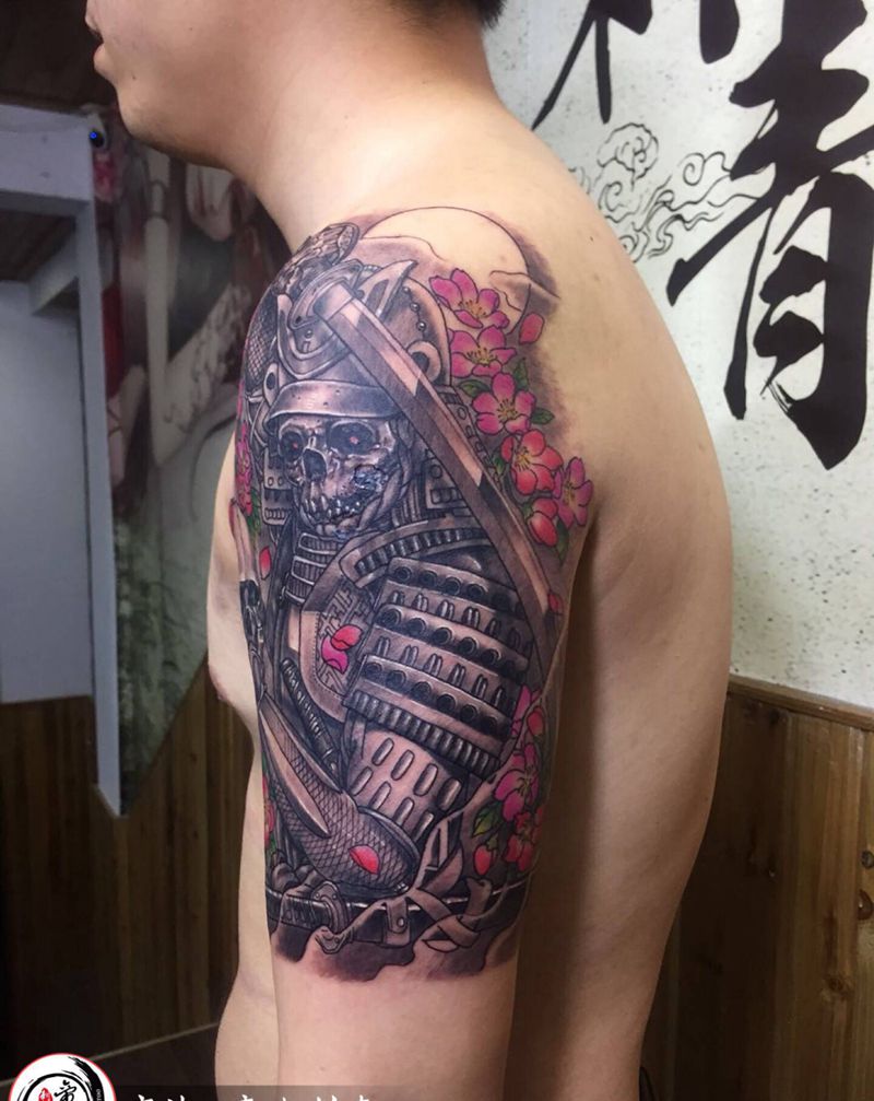 大臂鬼武士纹身图片_手臂纹身图案