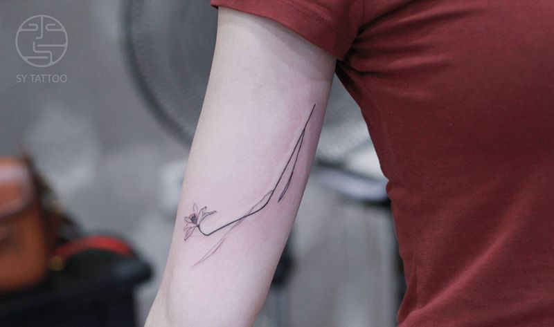 小花纹身图片_手臂纹身图案