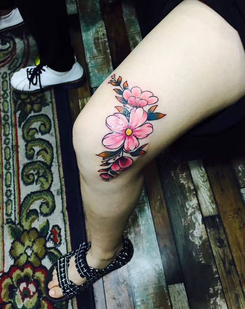 花遮盖疤痕纹身图片