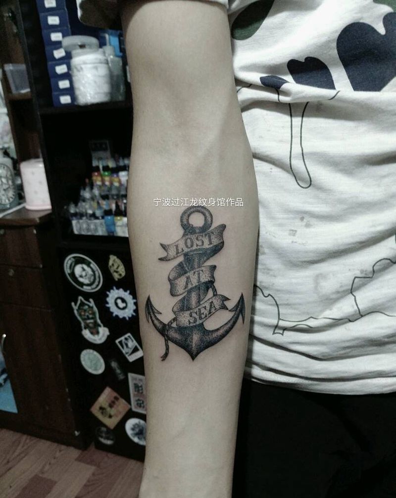 点刺船锚纹身图片