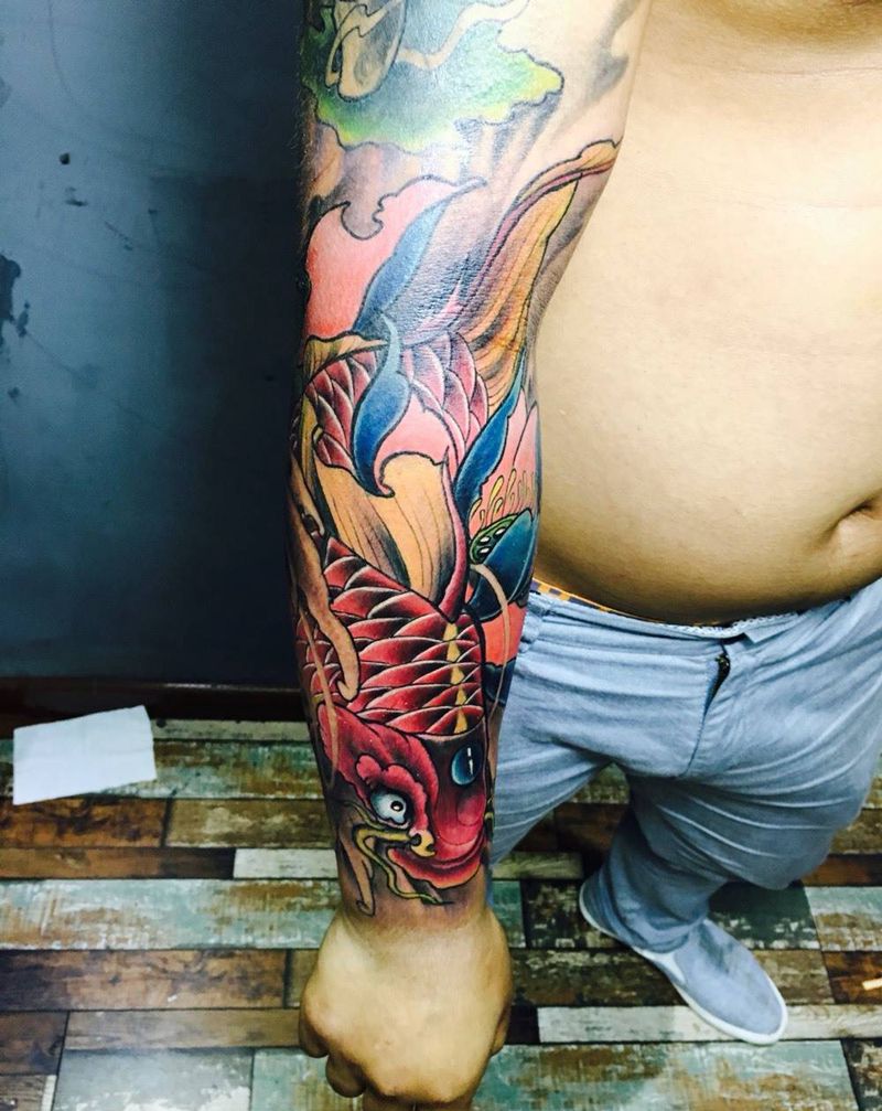 小臂包鲤鱼纹身图片