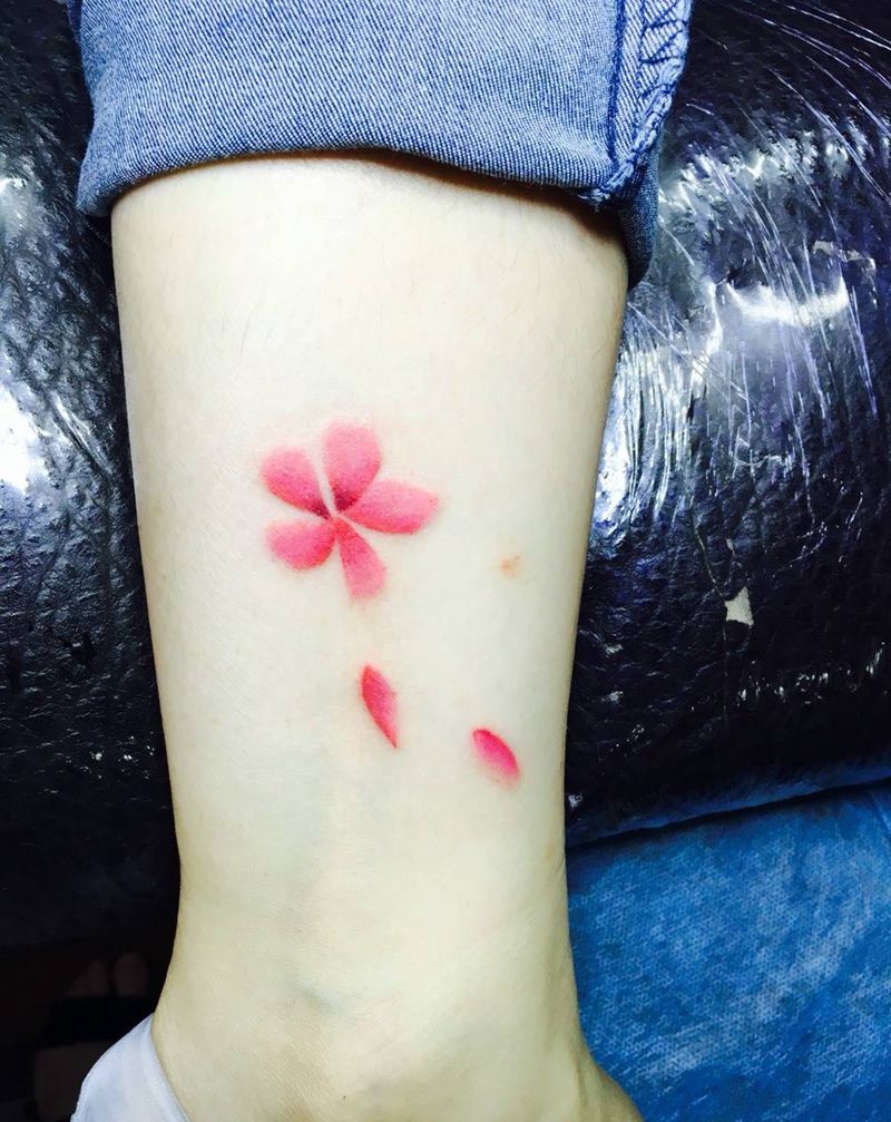 水墨花纹身图片