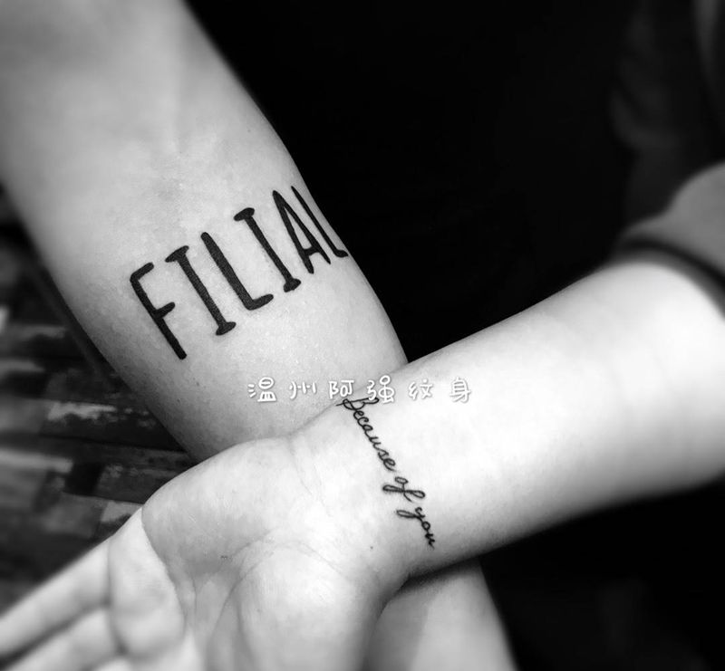 字母纹身图片