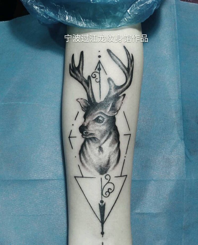 鹿头纹身图片