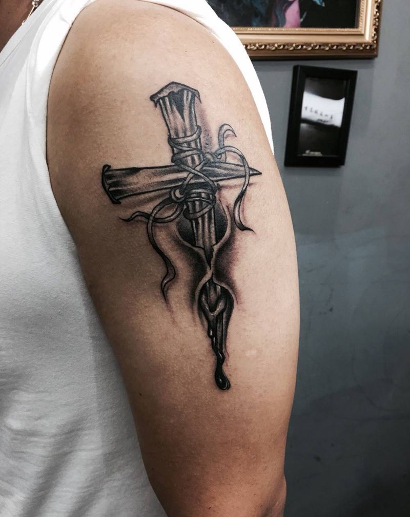 十字架纹身图片