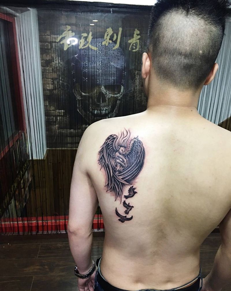 侧肩天使纹身图片