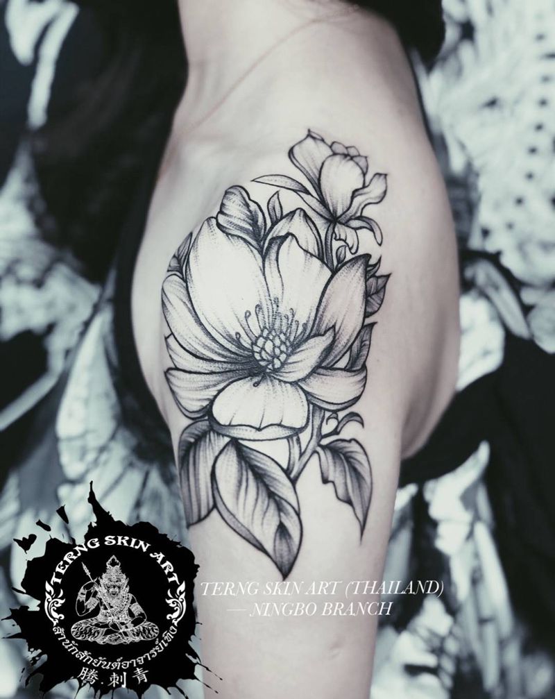 肩花纹身图片_成品肩部手臂清新植物花纹身图案