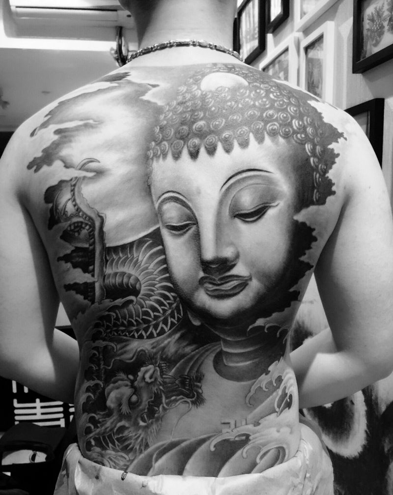 如来佛祖纹身图片