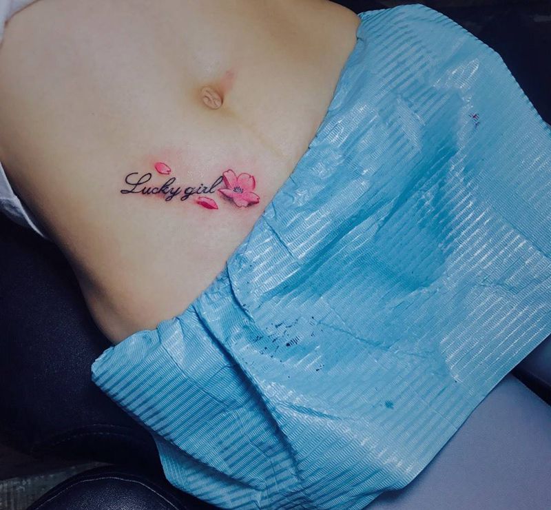 彩色小图纹身图片