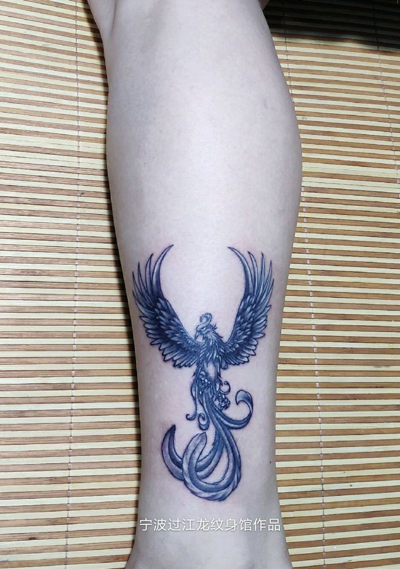凤凰纹身图片_脚部手部新传统凤凰纹身图案