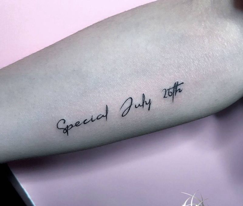 字母纹身图片_手部纹身图案