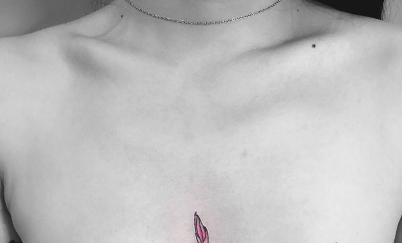 小花纹身图片_成品胸部清新静物植物纹身图案