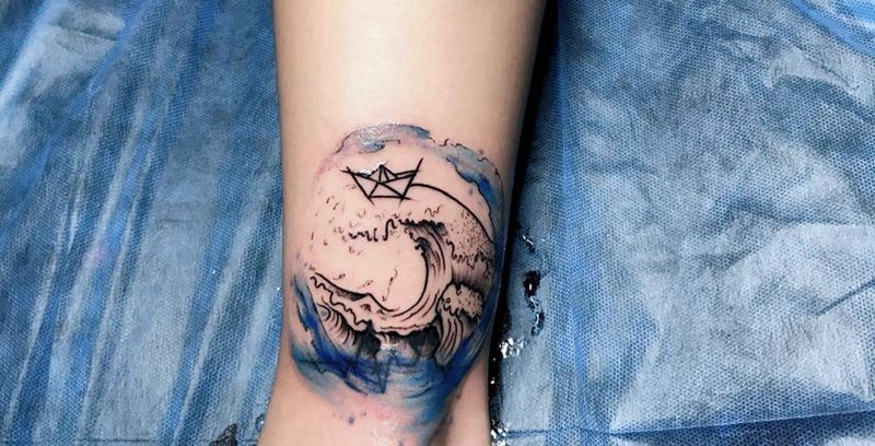 海浪纹身图片_成品腿部纹身图案