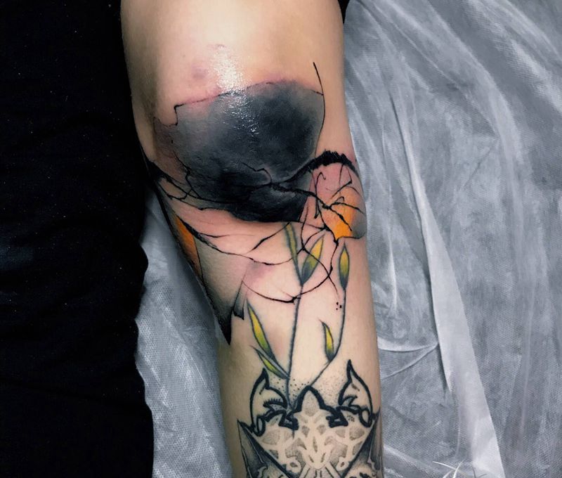 水墨纹身图片_腿部纹身图案