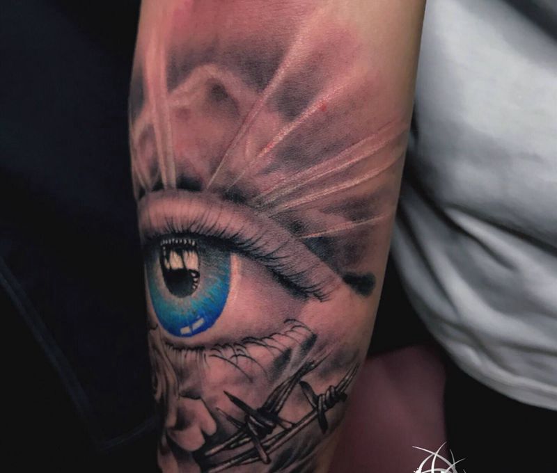 眼睛纹身图片_手部纹身图案