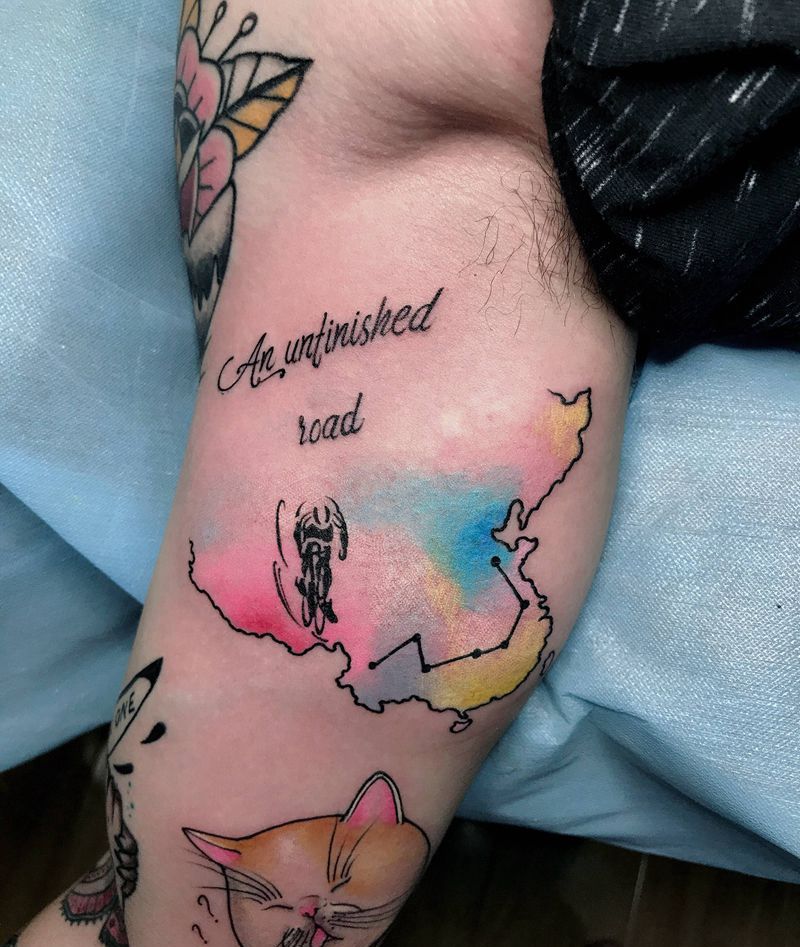 骑行纹身图片_手部纹身图案