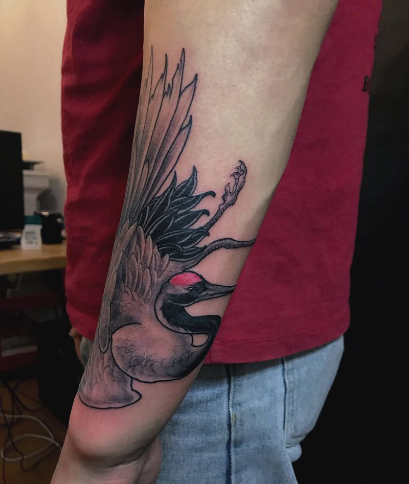 鹤纹身图片_手部纹身图案