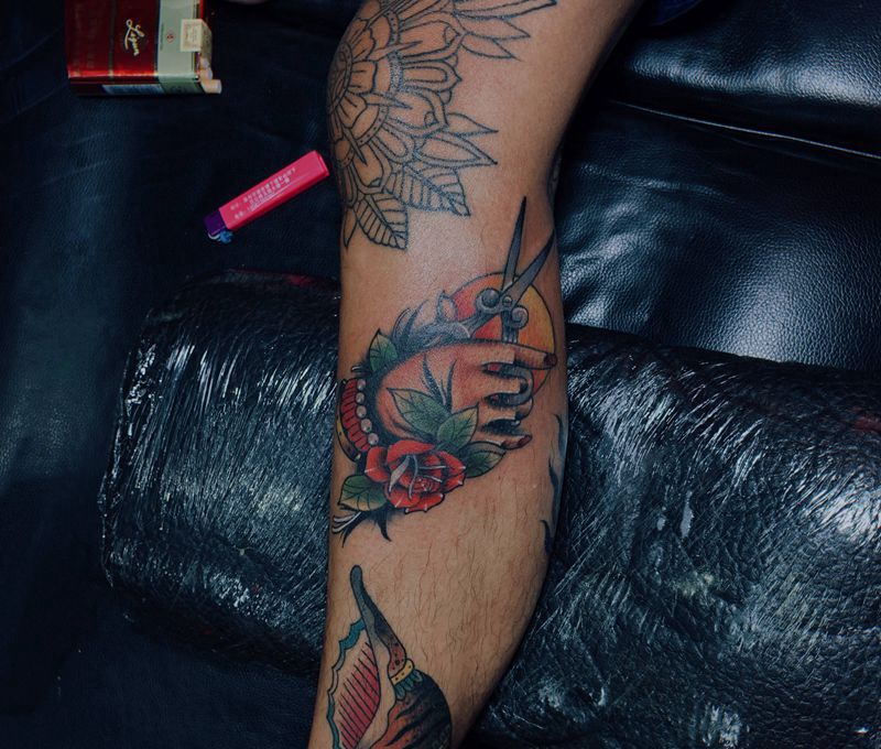 拼接花腿纹身图片_腿部New School纹身图案