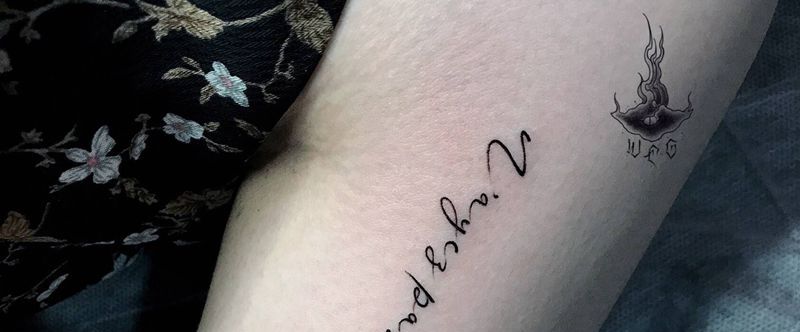 字母纹身图片_手部纹身图案