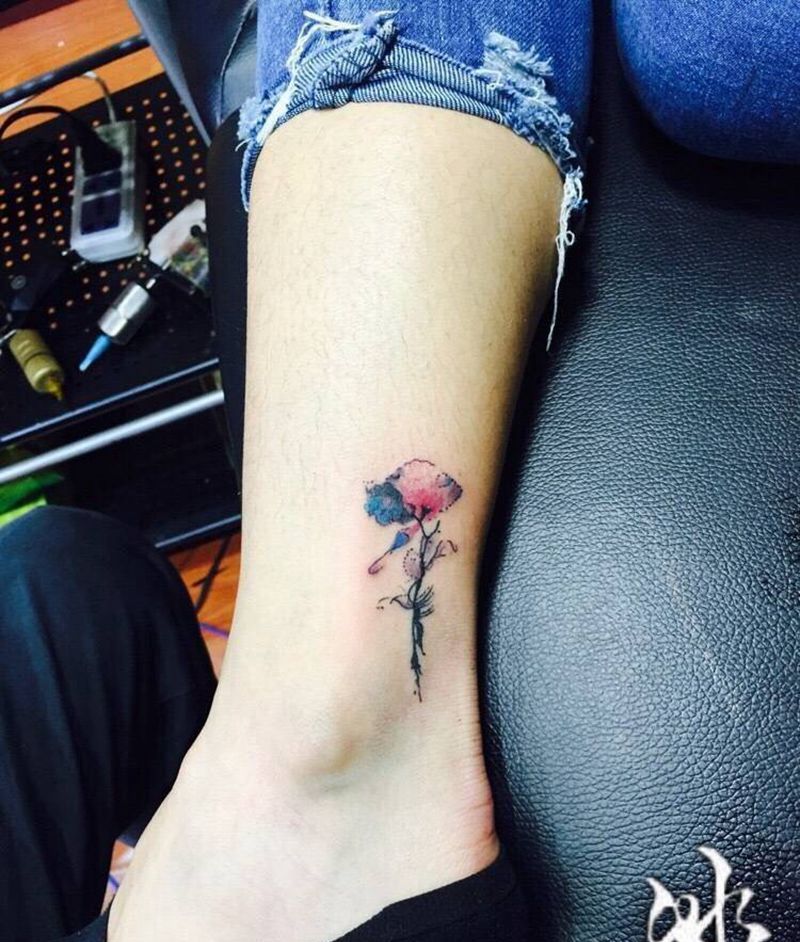 小花纹身图片_脚部纹身图案