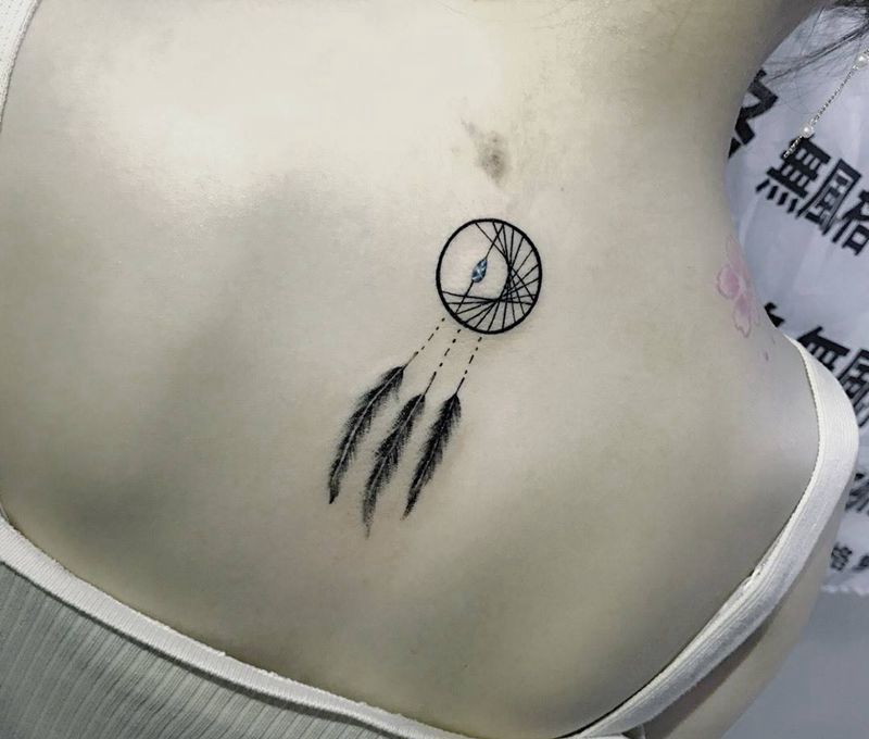 小图纹身图片_成品背部清新纹身图案